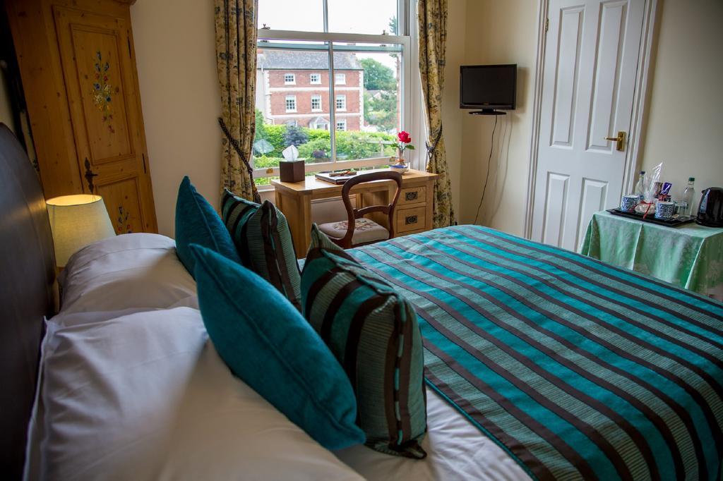 Southbank House Bed & Breakfast Hereford Exterior photo
